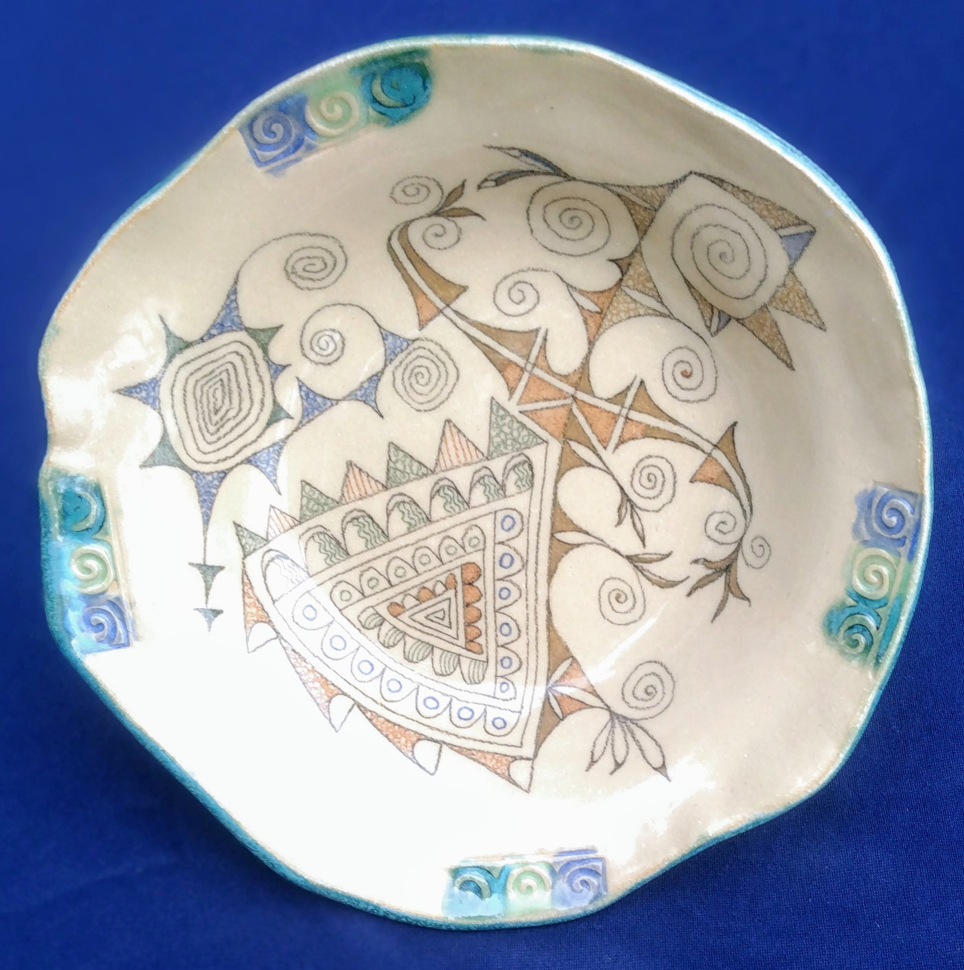 "Stylized Dancing Pottery Bird Bowl" # M7