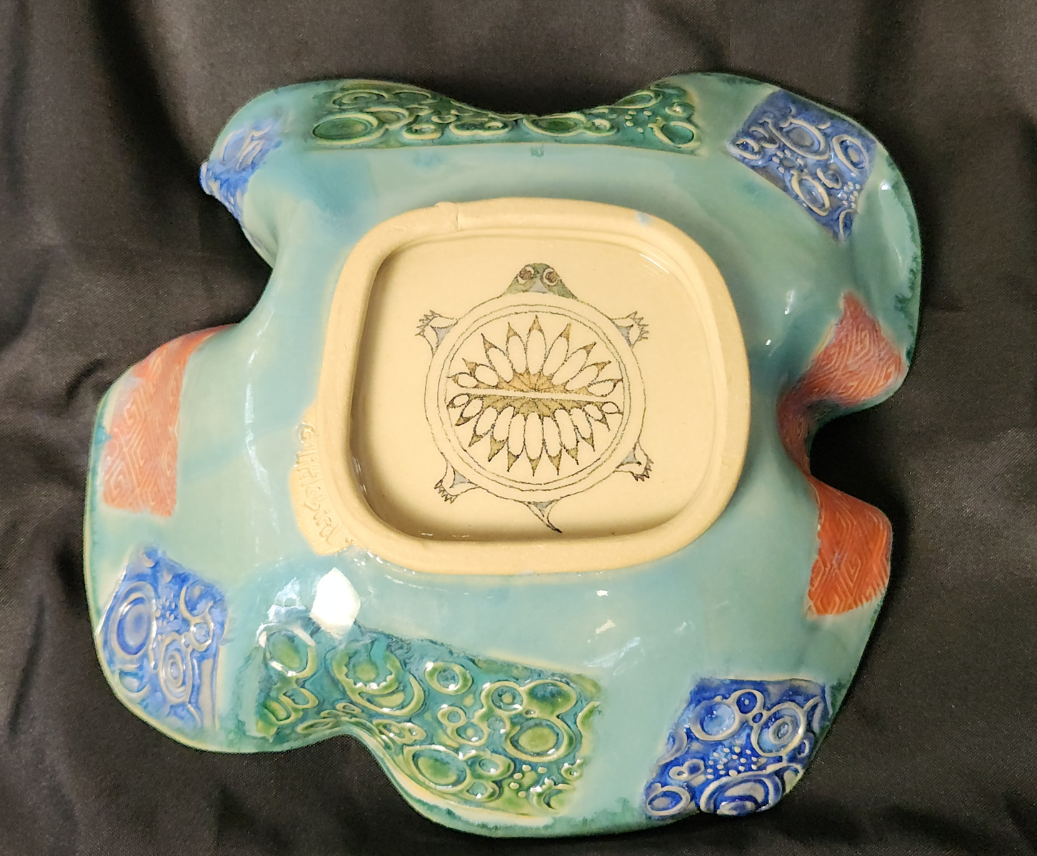 "Mother Turtle with 4 lil'uns" Hidden Treasure Series #3